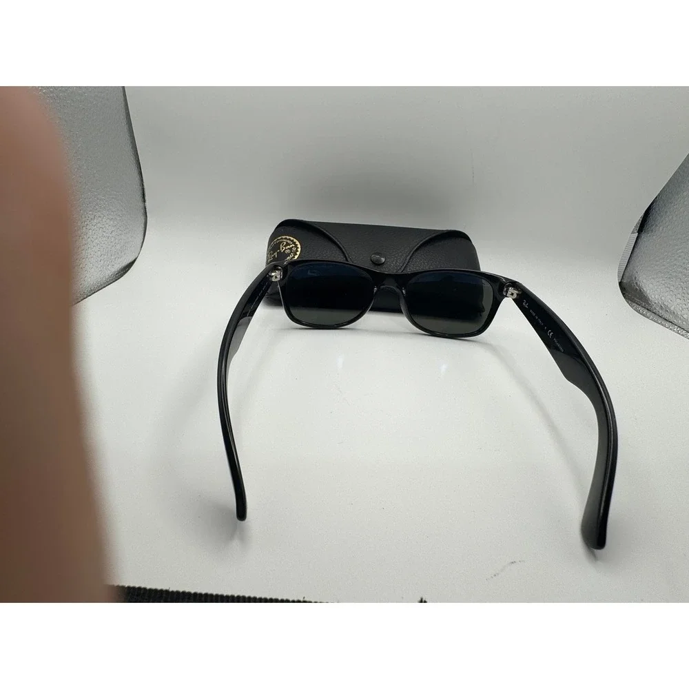 Ray-Ban RB2132 New Wayfarer Polarized Sunglasses Black 901/58 52mm Italy